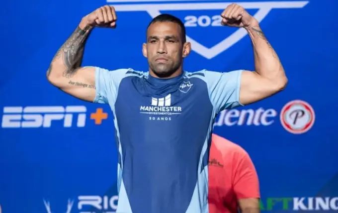 Former UFC champion Werdum breaks contract with PFL