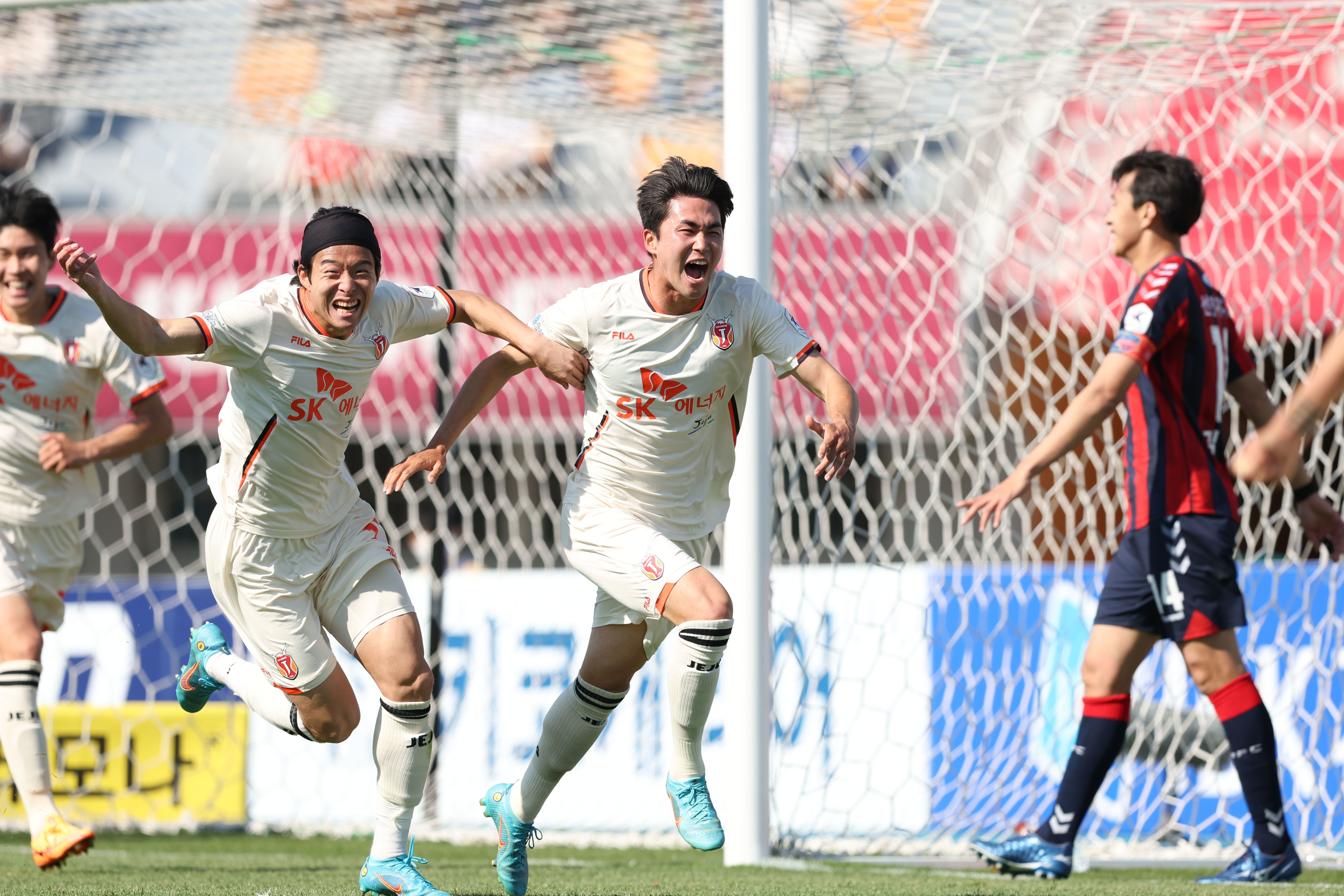 Jeju United vs Suwon FC Prediction, Betting Tips & Odds | 26 MAY, 2024