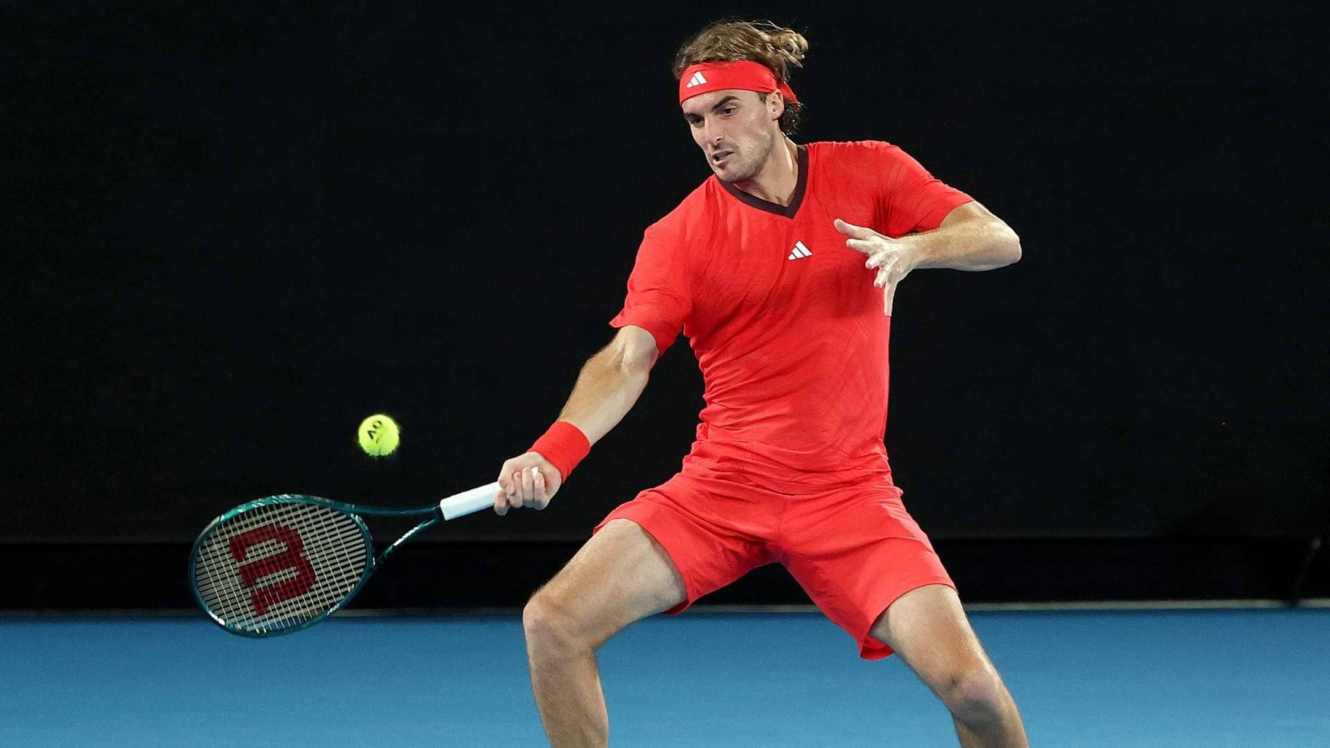 Tsitsipas Unexpectedly Eliminated in First Round of Australian Open