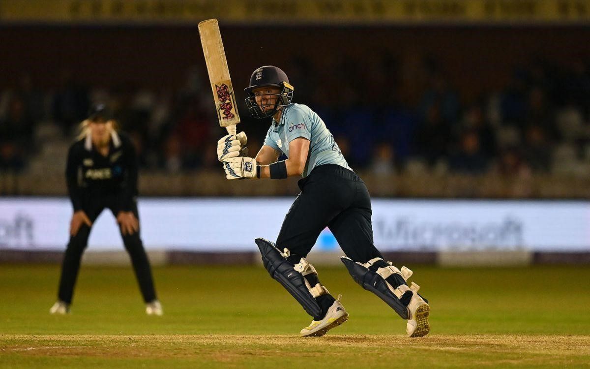 England women clinch late win versus New Zealand to claim series