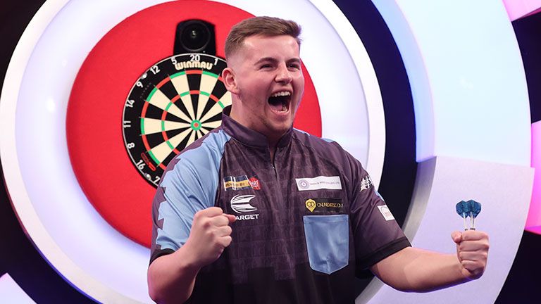 Michael Smith vs. Jonny Clayton Prediction, Betting Tips & Odds │12 MAY, 2022