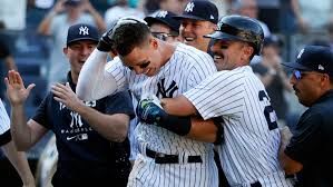 Los Yankees patinan pero siguen arriba en la MLB