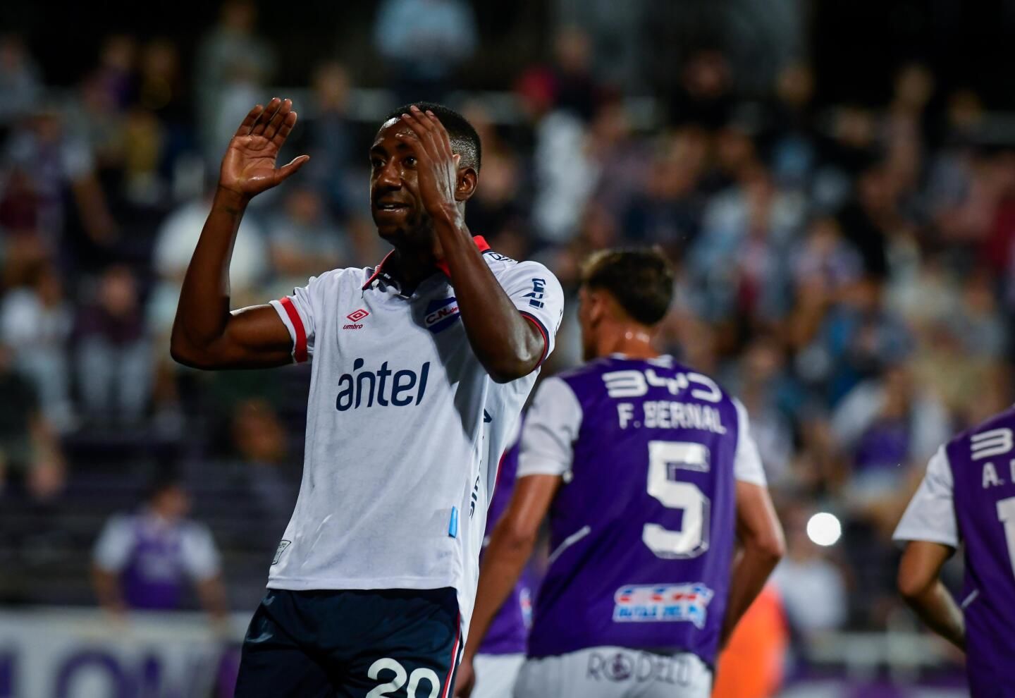 Defensor Sporting vs Ferro Carril Prediction, Betting Tips and Odds | 01 November 2024