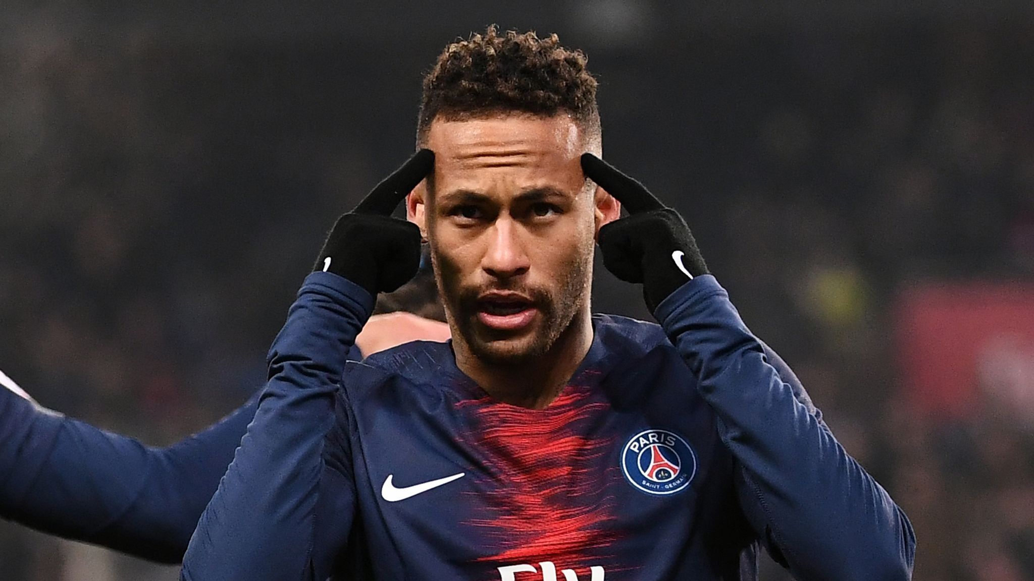 Neymar's Father Connects Son's Move to PSG with Messi