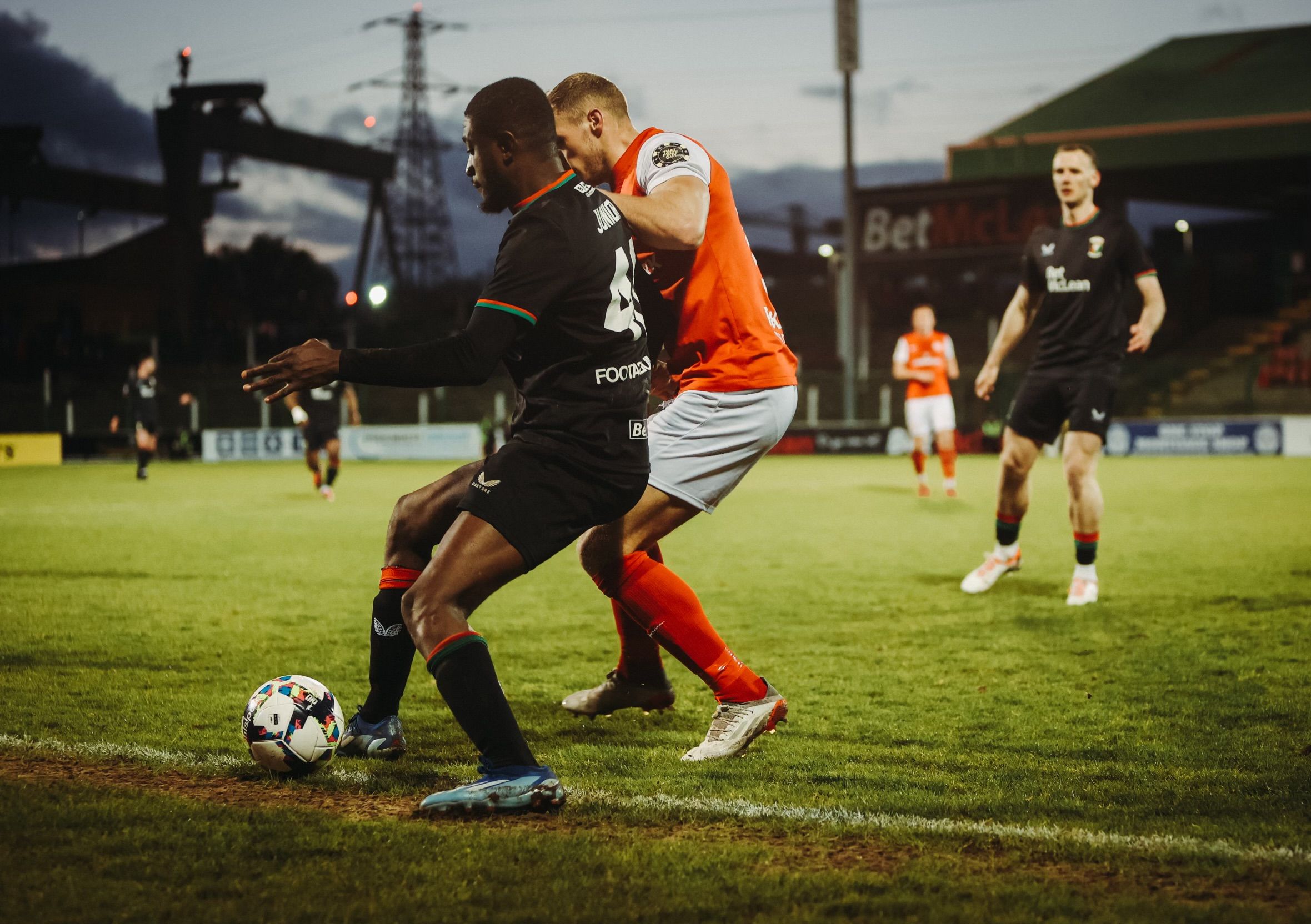 Glentoran FC vs Crusaders FC Prediction, Betting Tips & Odds | 27 APRIL 2024