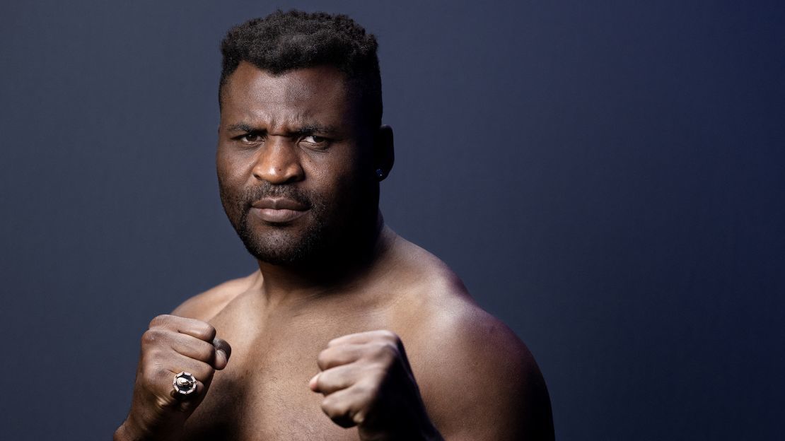 Francis Ngannou compartió foto con el cinturón PFL Superfight: &quot;¡Lo hicimos de nuevo!&quot;