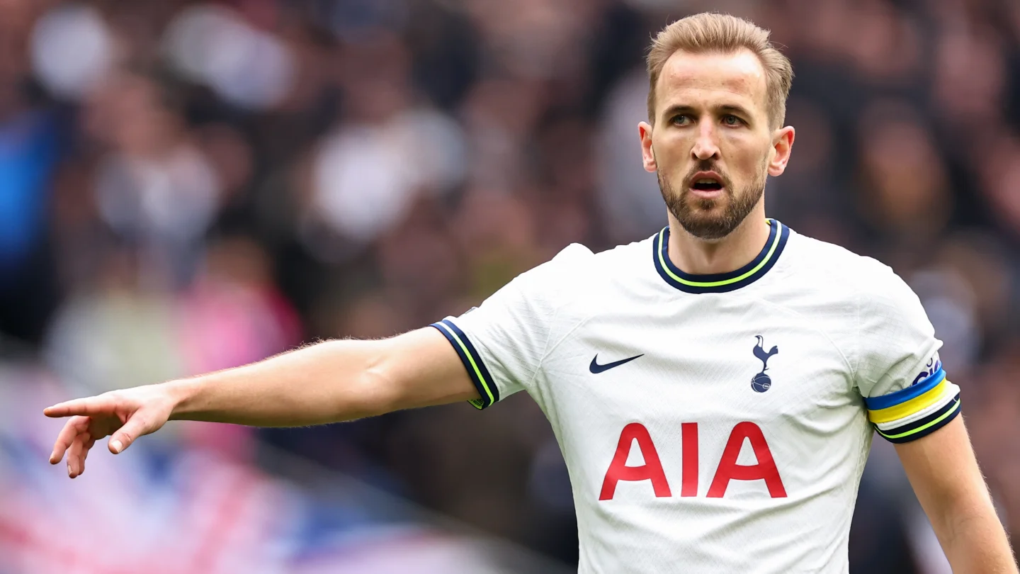 Bayern Makes Official €70 Million Offer to Tottenham for Harry Kane