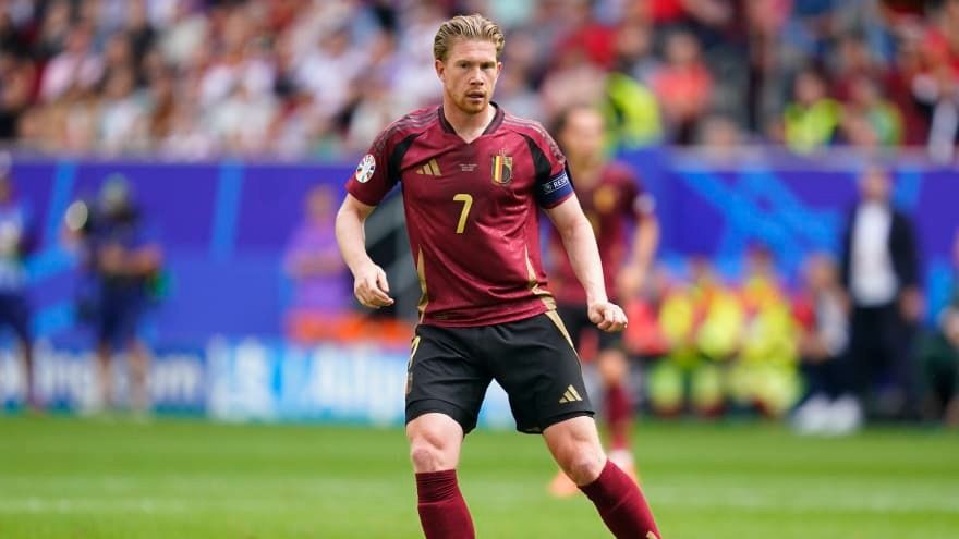 De Bruyne May Continue Career At Al-Ittihad