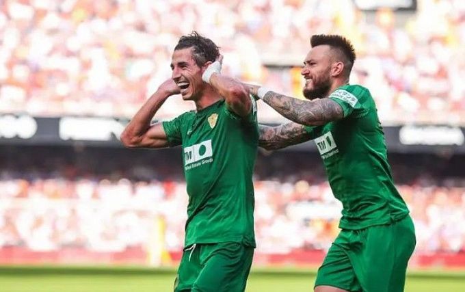 Osasuna vs Elche Pronóstico, Apuestas y Cuotas│8 de abril de 2023