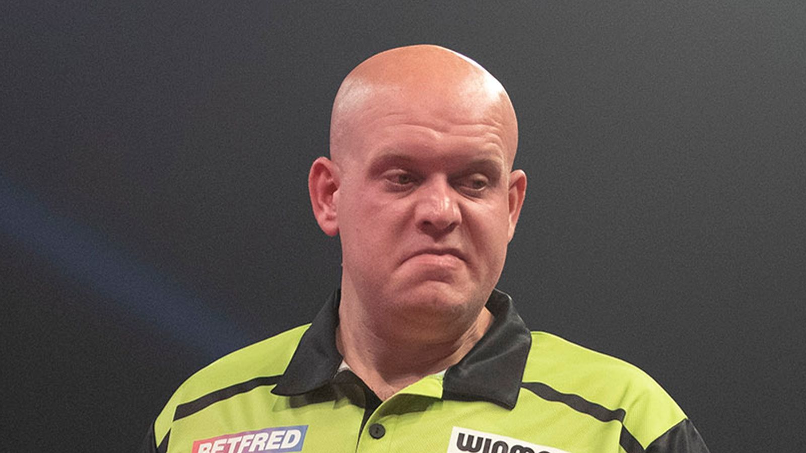 Michael van Gerwen vs Luke Humphries Prediction, Betting Tips & Odds │18 APRIL, 2024