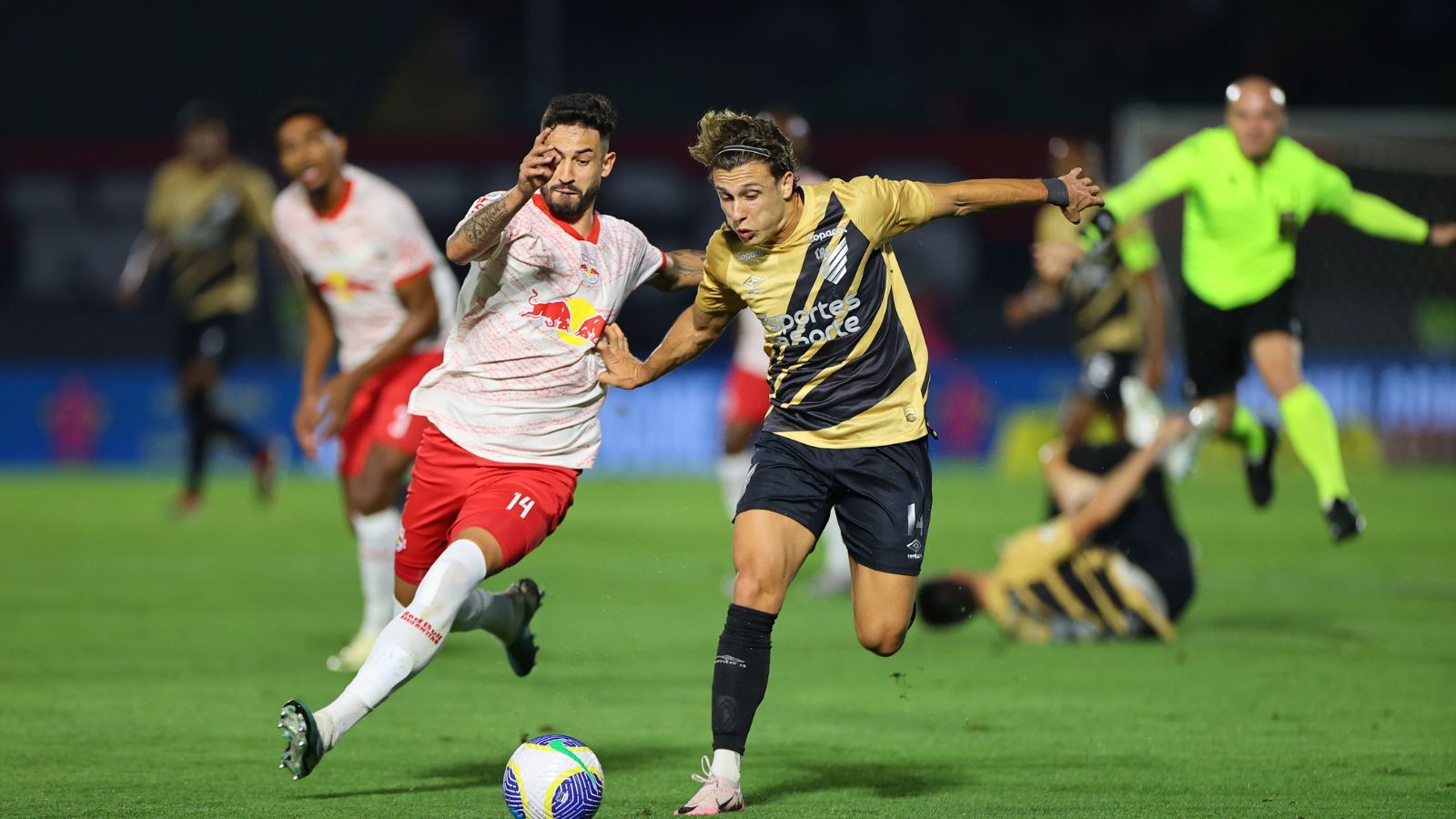 Athletico-PR vs RB Bragantino Prediction, Betting Tips & Odds | 06 DECEMBER 2024