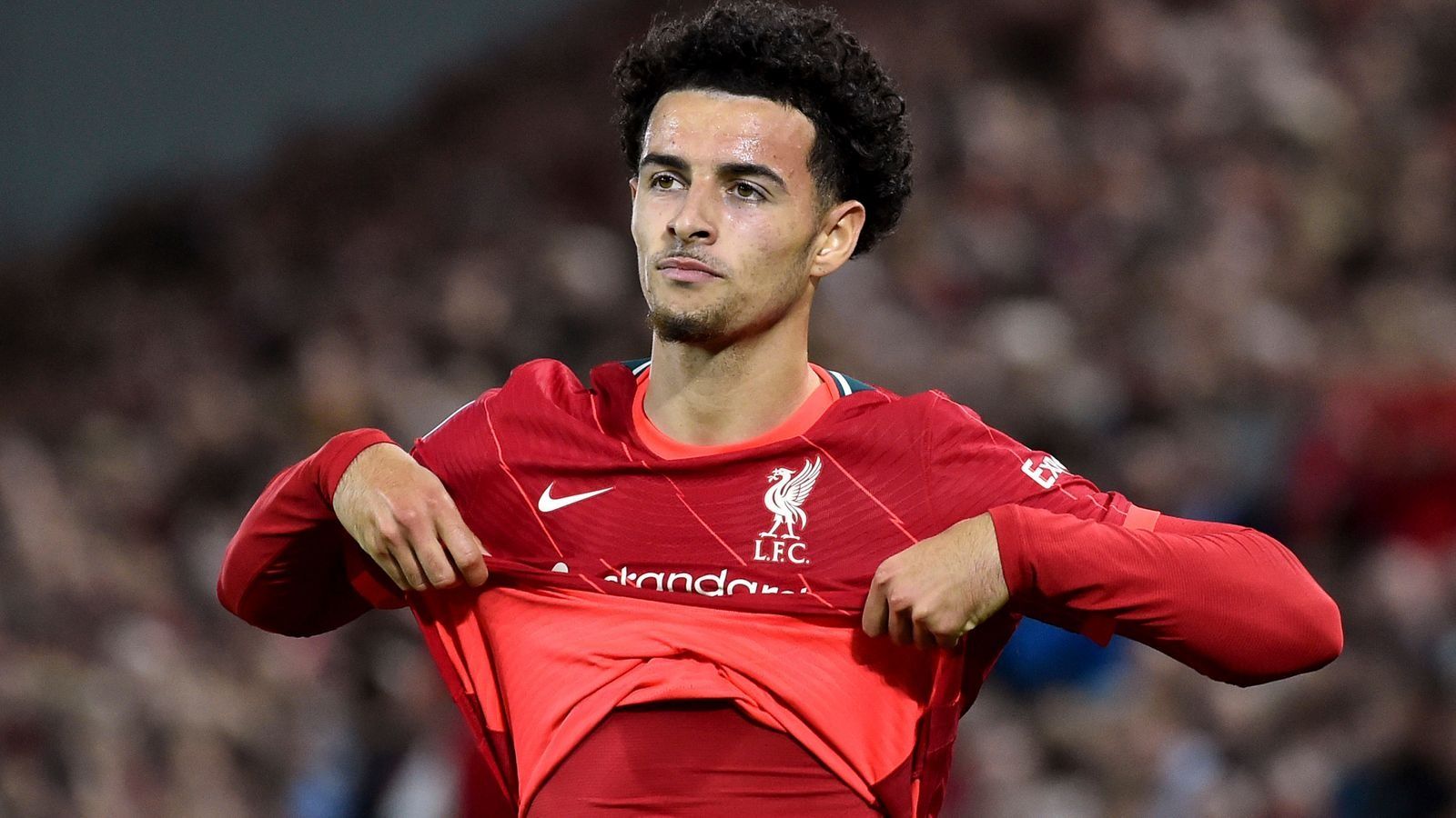 InterLive: Liverpool Defender Curtis Jones May Move to Inter Milan