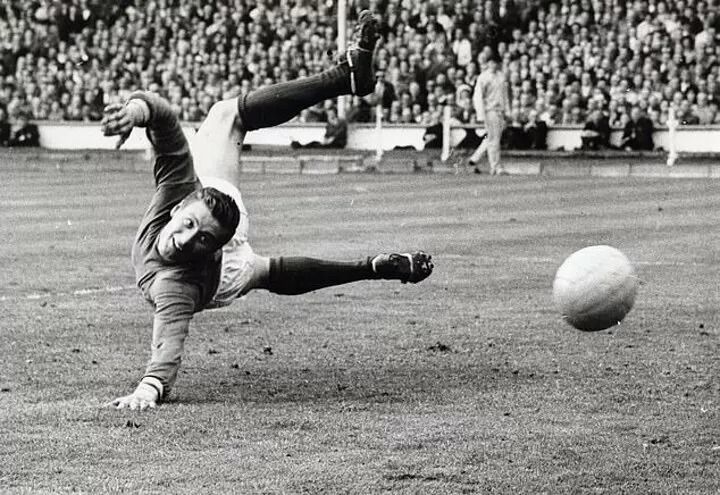 David Gaskell, Manchester United's Youngest Player, Passes Away